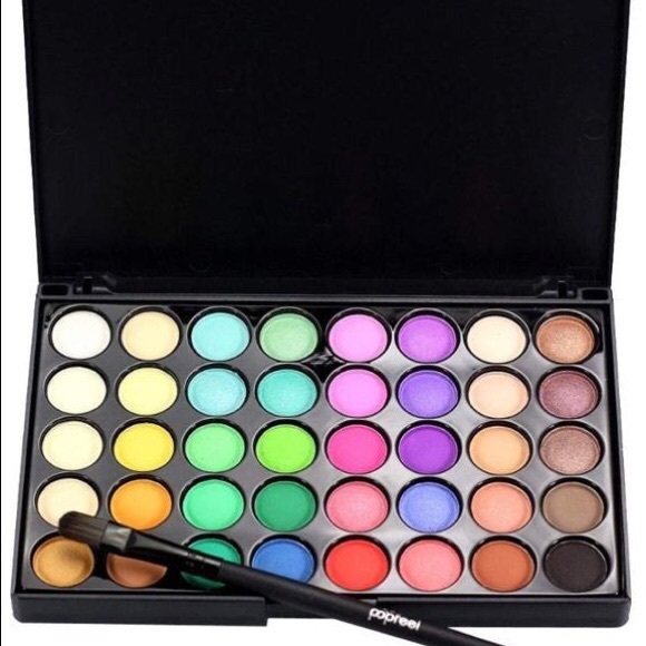 40 Color Eyeshadow Palette NEW - Great Gift! - Picture 3 of 6